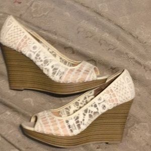 American Eagle Wedge   7.5
